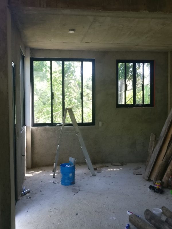 Al baut sein Haus um