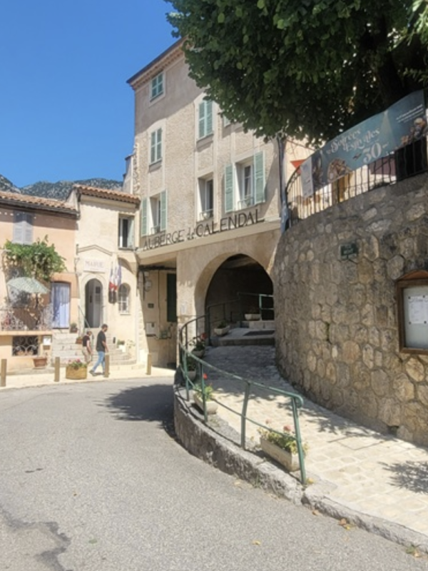 Aiglun 6