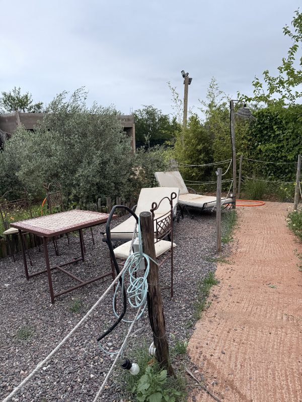 Garten mit Liegebetten